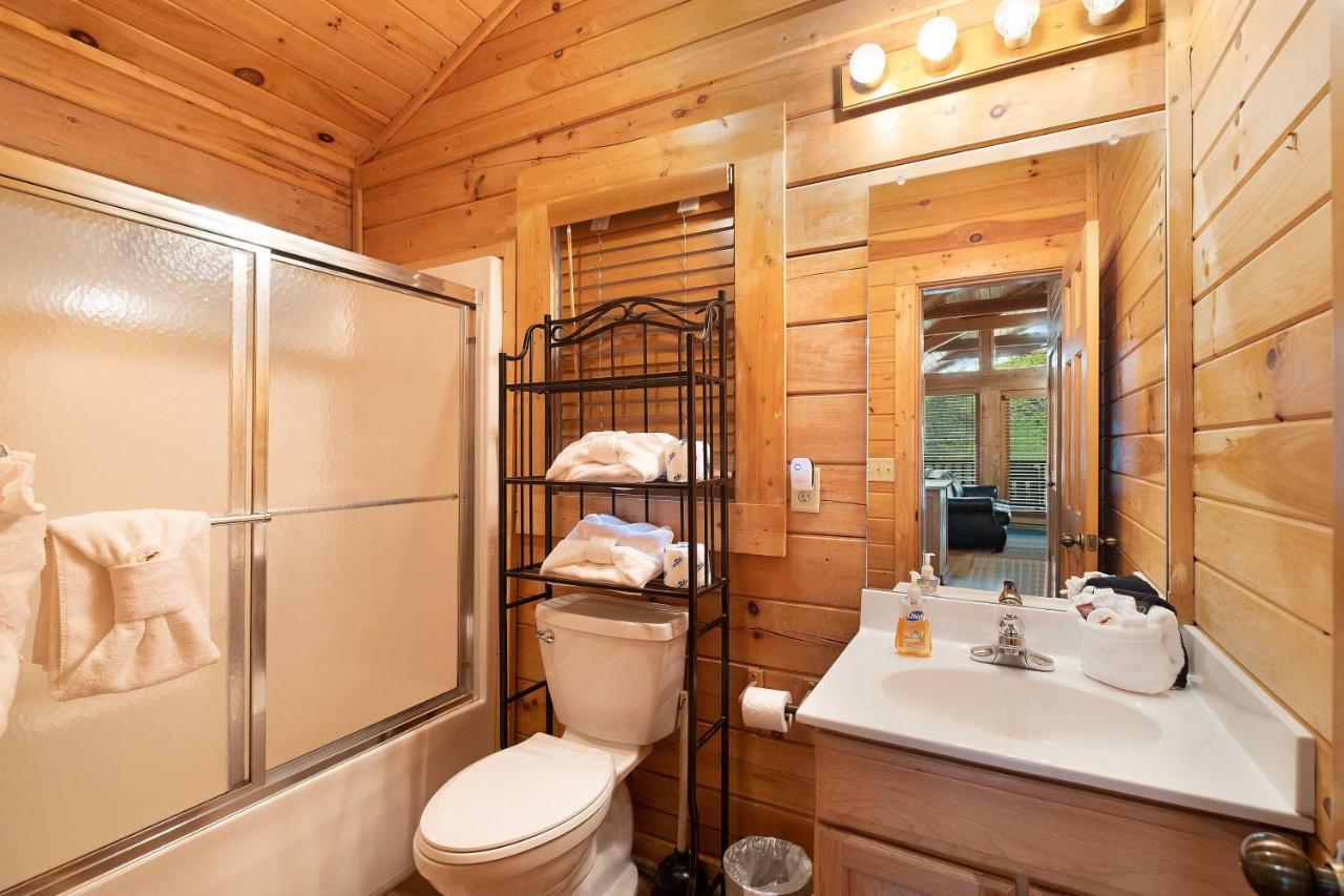 Private Smoky Mtn Log Home With 2 Decks And Hot Tub! Pigeon Forge Exteriör bild